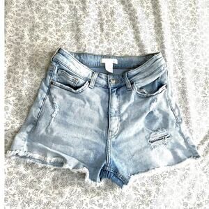 H&M Distressed Denim Cutoff Shorts Size 4 Light Wash